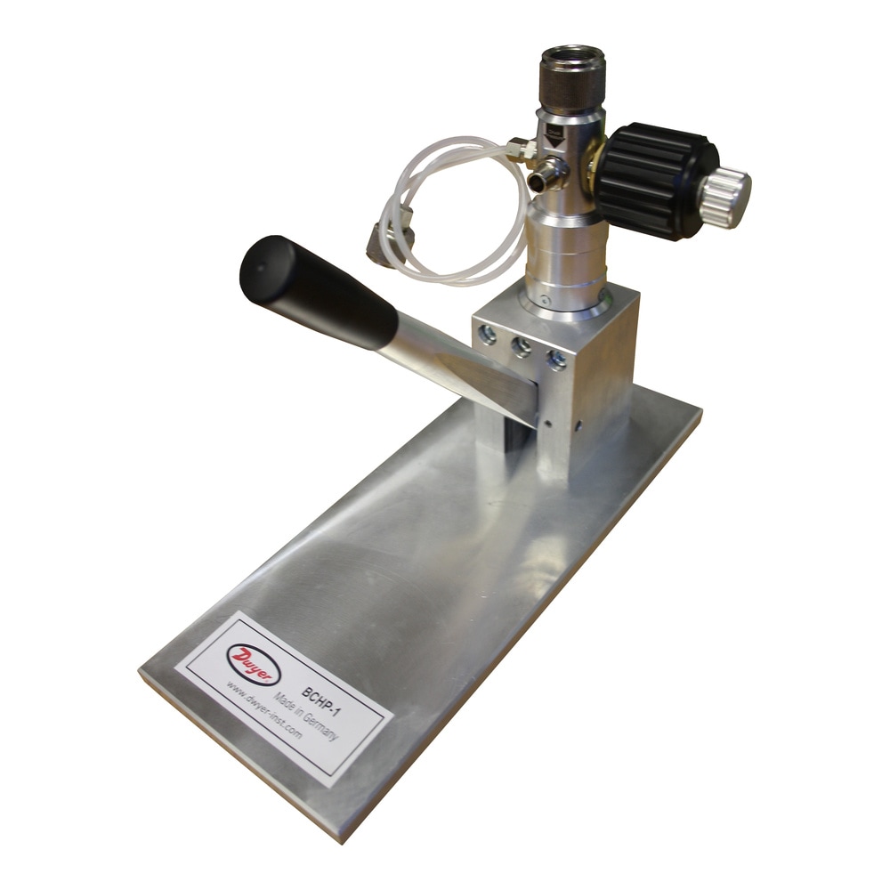 Manual Calibration Test Pump, -28 in Hg to 870 psi, Dual Ports, Fine Adjust