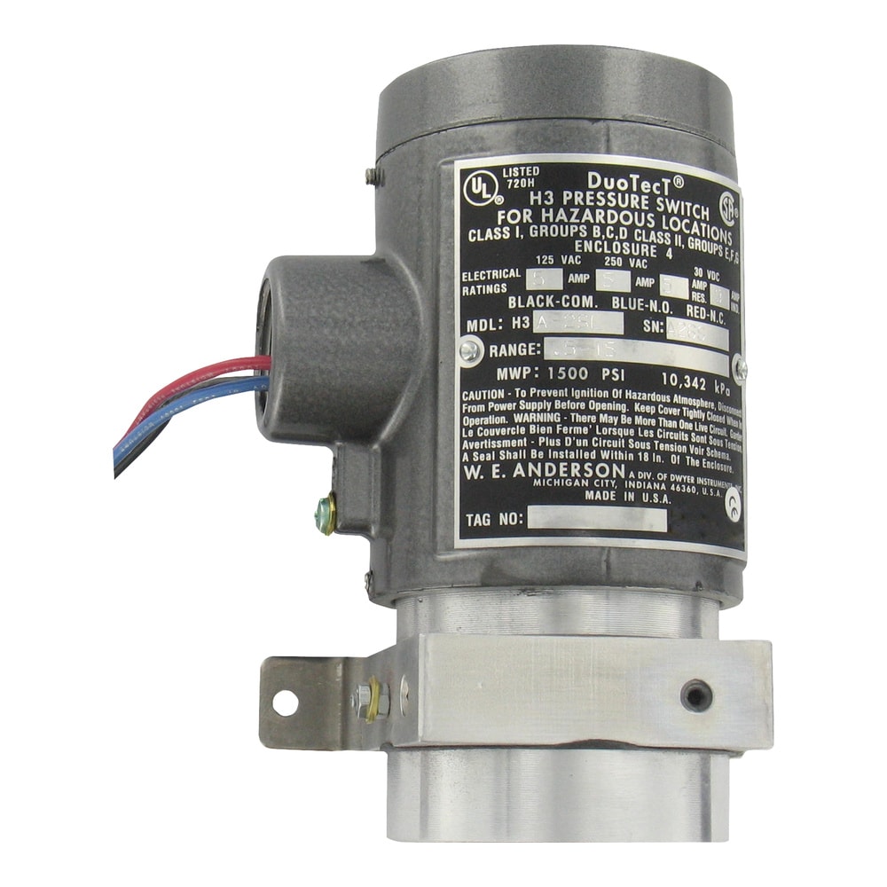 Explosion-Proof Differential Pressure Switch, 10 inH2O Sensitivity