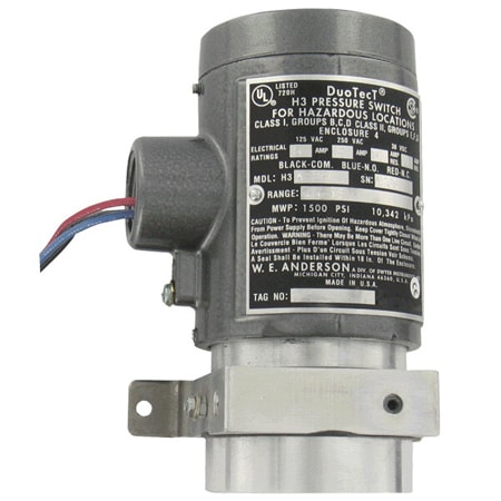 Explosion-Proof Differential Pressure Switch, 10 inH2O Sensitivity