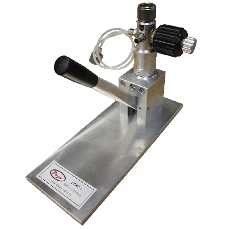 Manual Calibration Test Pump, -28 in Hg to 870 psi, Dual Ports, Fine Adjust