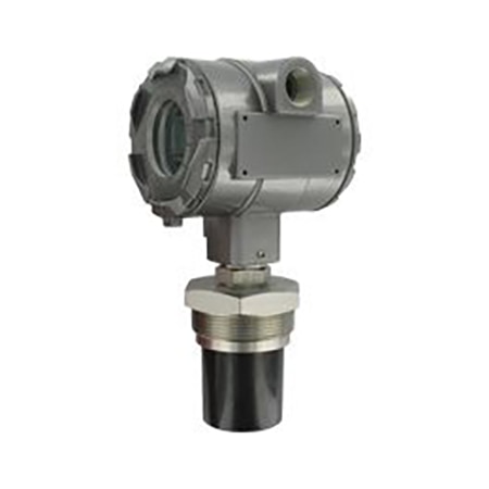 Ultrasonic level transmitter, 10 m (32.8') range, explosion-proof, 2" NPT male process connection, 1/2" NPT conduit connection.